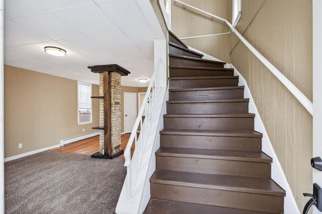 80 Geranium Avenue W, Saint Paul, MN 55117