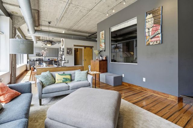 918 N 3rd Street 201, Minneapolis, MN 55401