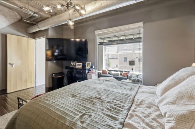 918 N 3rd Street 201, Minneapolis, MN 55401