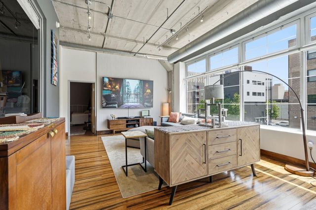 918 N 3rd Street 201, Minneapolis, MN 55401