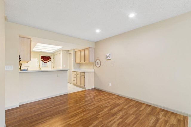 17 Broad Pointe Place, Columbus, OH 43213