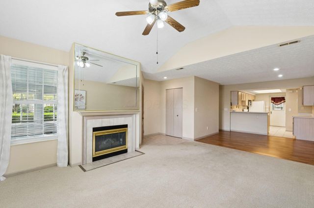 17 Broad Pointe Place, Columbus, OH 43213