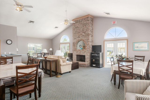 17 Broad Pointe Place, Columbus, OH 43213