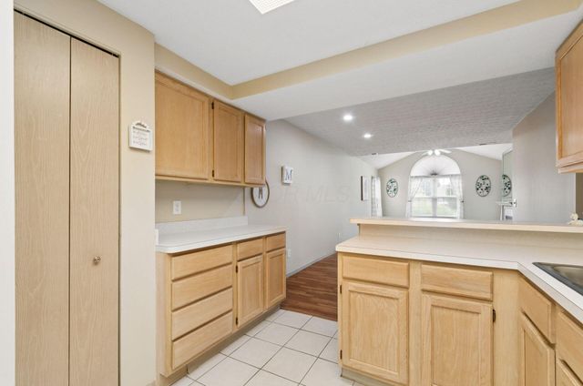 17 Broad Pointe Place, Columbus, OH 43213