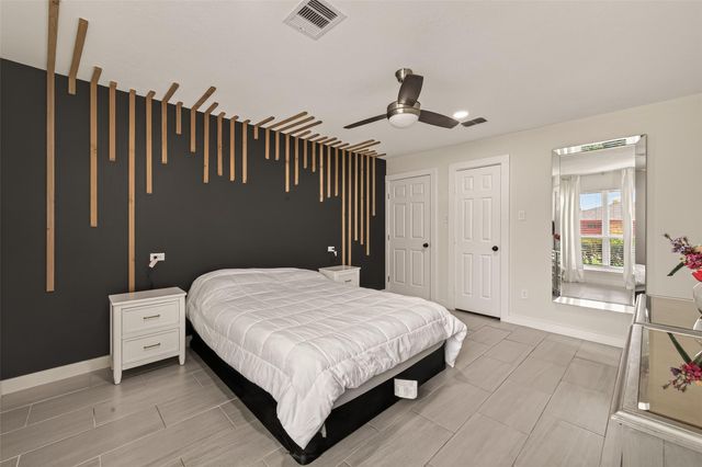 2307 Clearbrook Drive, Missouri City, TX 77489