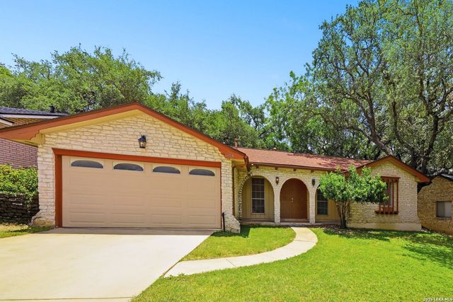 6018 FOREST SHADOW ST, San Antonio, TX 78240