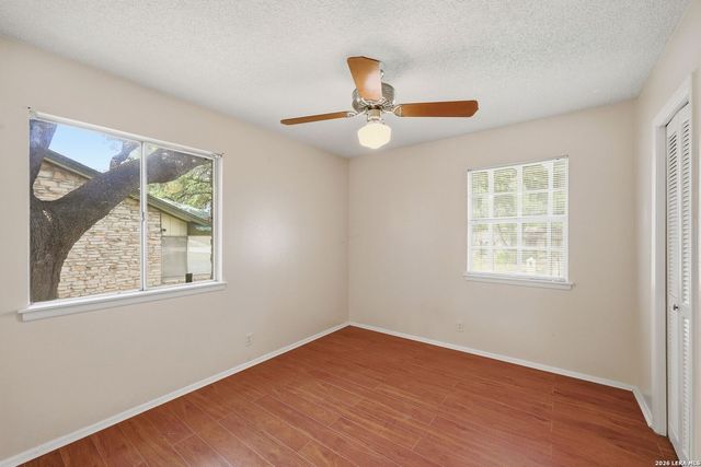 6018 FOREST SHADOW ST, San Antonio, TX 78240