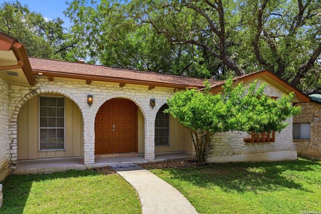 6018 FOREST SHADOW ST, San Antonio, TX 78240
