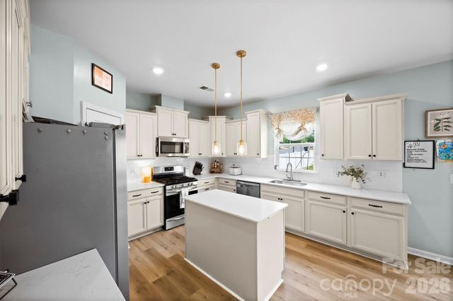 1742 Loggerhead Drive, Lancaster, SC 29720
