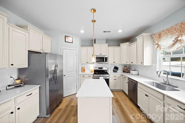 1742 Loggerhead Drive, Lancaster, SC 29720