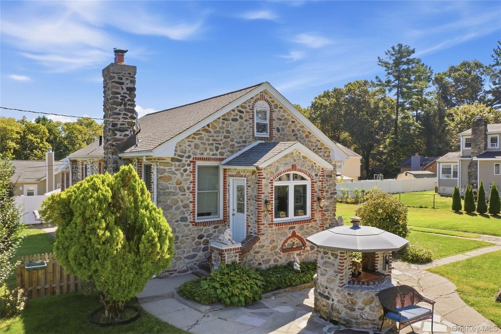 18 Old Mill Road, Yorktown Heights, NY 10598 — photo 2
