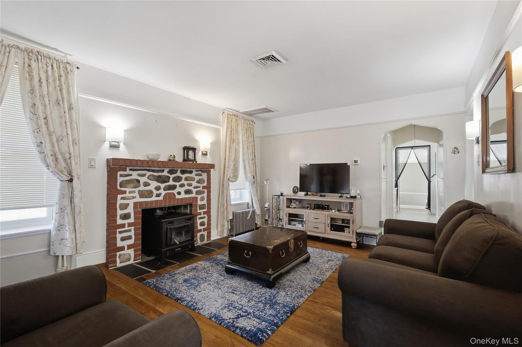 18 Old Mill Road, Yorktown Heights, NY 10598 — photo 3