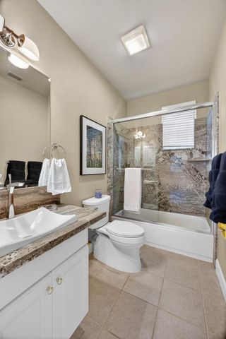 6090 Lockridge Dr, Roseville, CA 95746