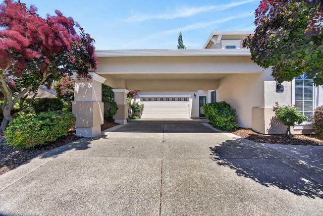 6090 Lockridge Dr, Roseville, CA 95746
