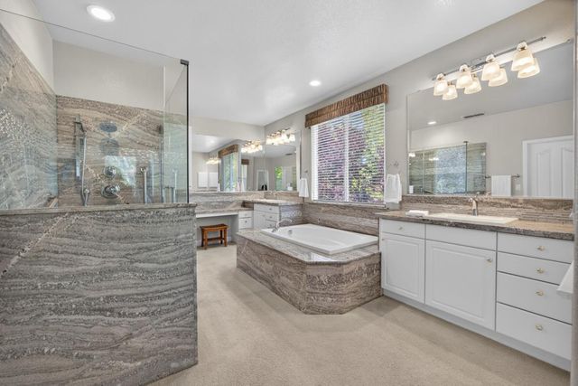 6090 Lockridge Dr, Roseville, CA 95746