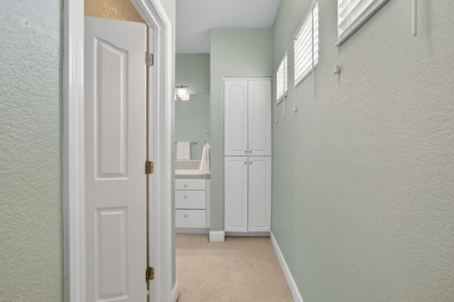 6090 Lockridge Dr, Roseville, CA 95746
