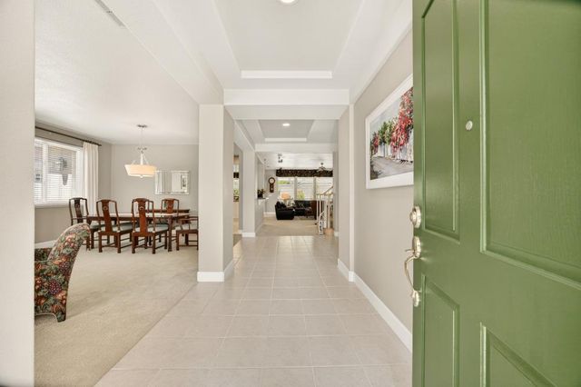 6090 Lockridge Dr, Roseville, CA 95746