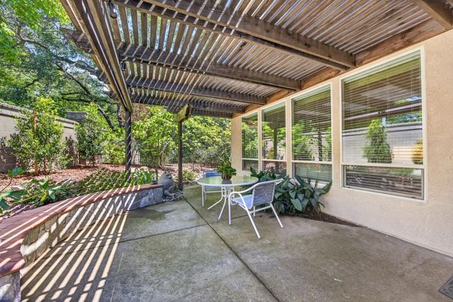 6090 Lockridge Dr, Roseville, CA 95746