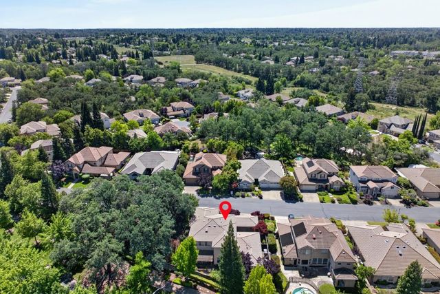 6090 Lockridge Dr, Roseville, CA 95746
