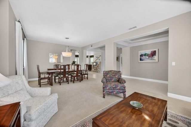 6090 Lockridge Dr, Roseville, CA 95746