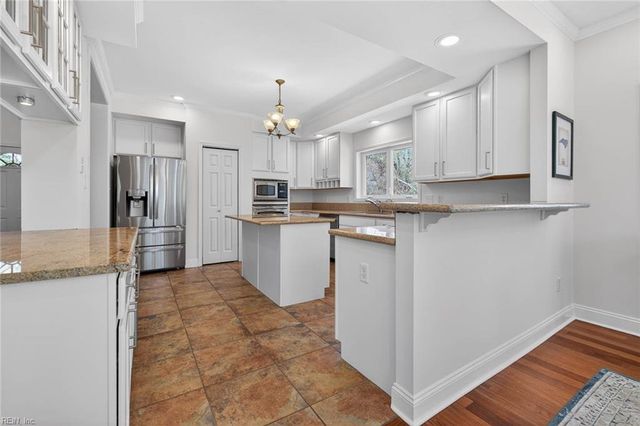 1236 Southfield PL, Virginia Beach, VA 23452