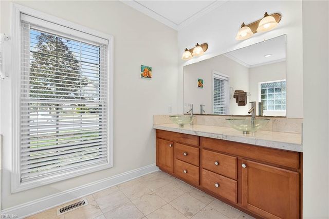 1236 Southfield PL, Virginia Beach, VA 23452