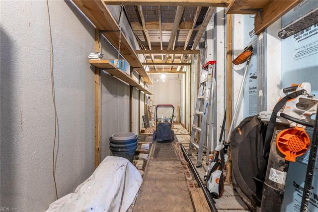 1236 Southfield PL, Virginia Beach, VA 23452