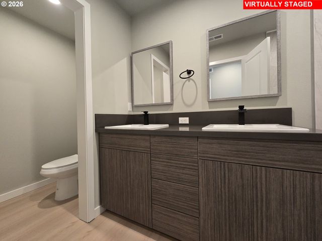 11103 Sw 43RD Ave, Portland, OR 97219