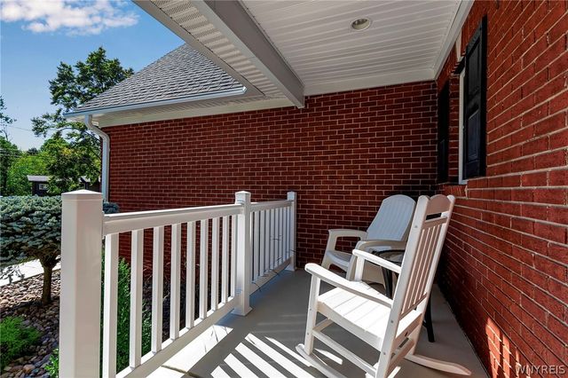 8300 Stahley Road, Clarence, NY 14051