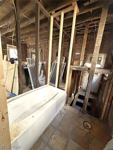 1346 W 54th Street, Cleveland, OH 44108