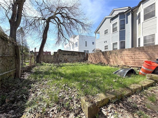 1346 W 54th Street, Cleveland, OH 44108