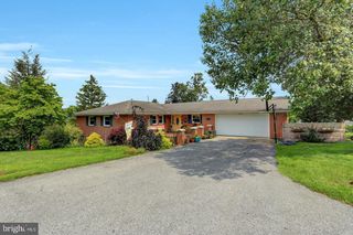 26 KENSINGTON DRIVE, Chambersburg, PA 17201