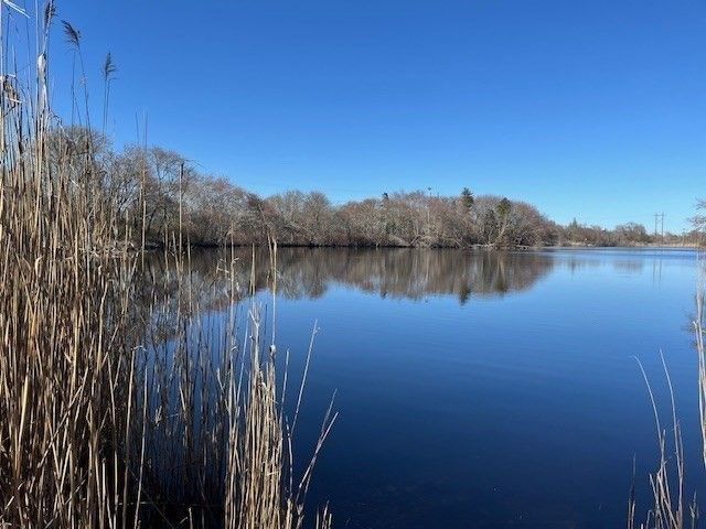 32 Locust Rd, Orleans, MA 02653