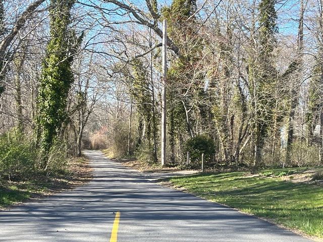 32 Locust Rd, Orleans, MA 02653