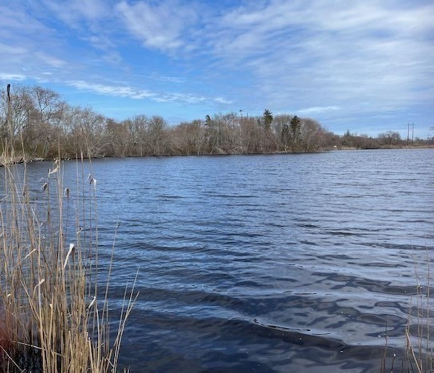 32 Locust Rd, Orleans, MA 02653
