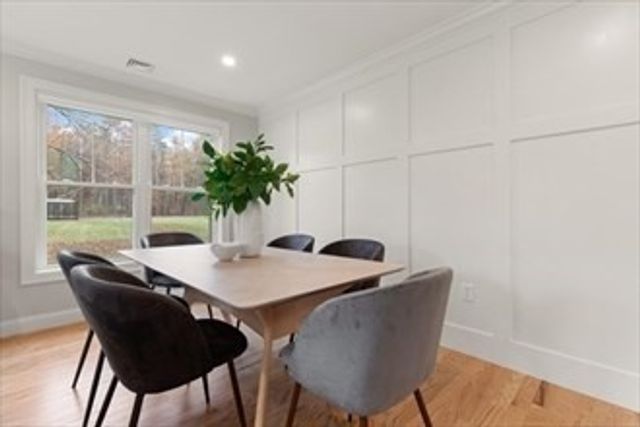 10 Barracks Road 10, Hudson, MA 01749