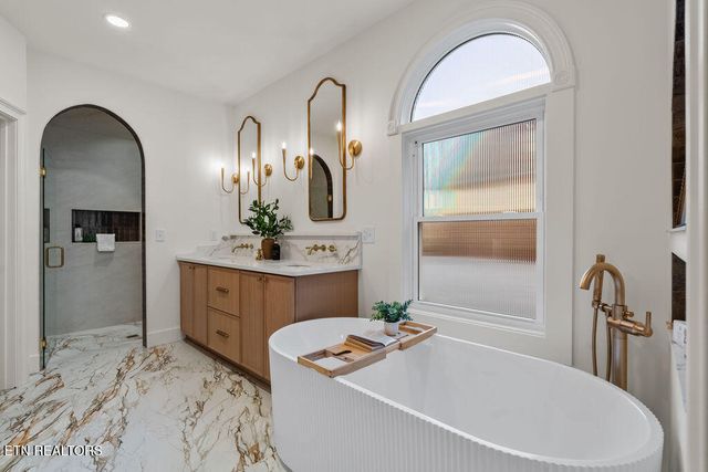 9163 Linksvue Drive, Knoxville, TN 37922