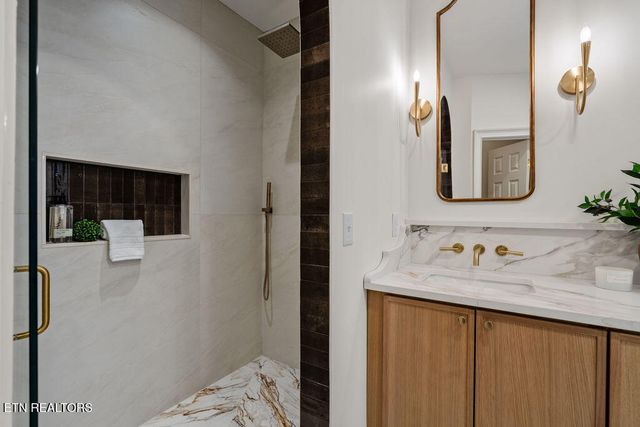 9163 Linksvue Drive, Knoxville, TN 37922