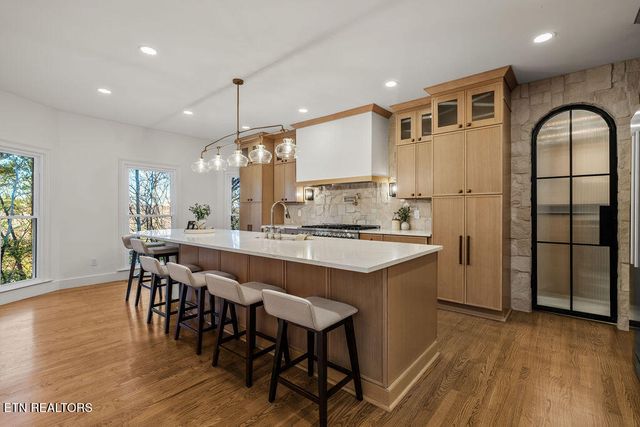 9163 Linksvue Drive, Knoxville, TN 37922