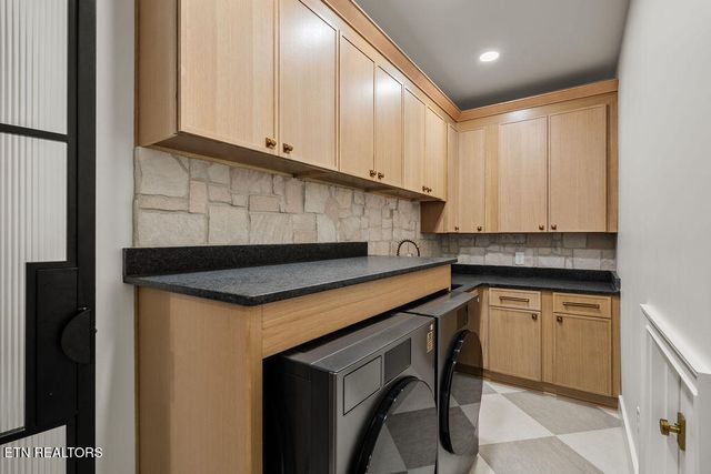 9163 Linksvue Drive, Knoxville, TN 37922