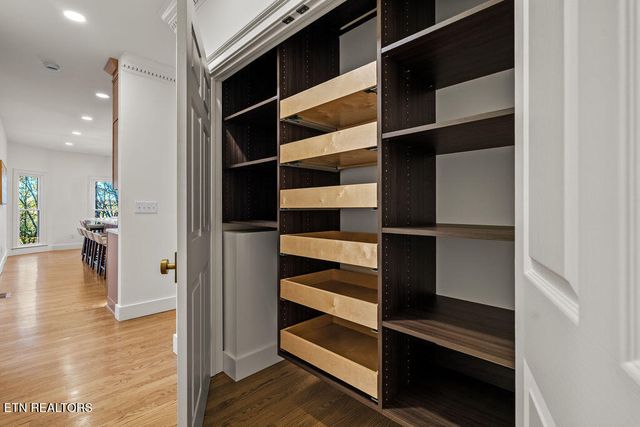 9163 Linksvue Drive, Knoxville, TN 37922