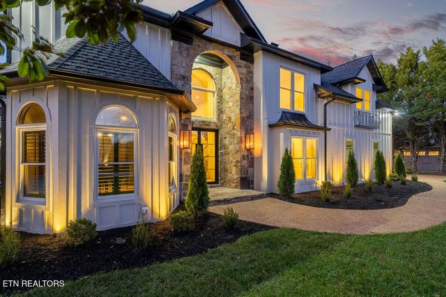 9163 Linksvue Drive, Knoxville, TN 37922