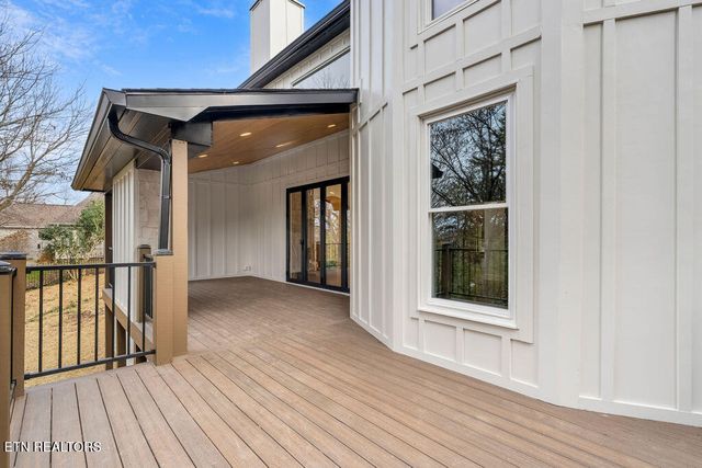 9163 Linksvue Drive, Knoxville, TN 37922