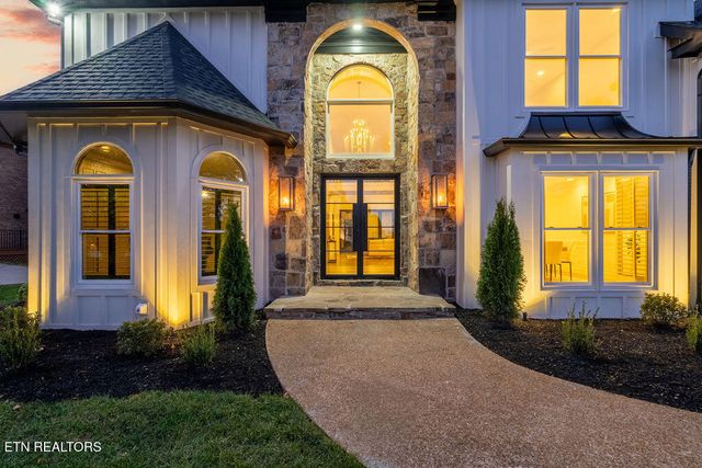 9163 Linksvue Drive, Knoxville, TN 37922