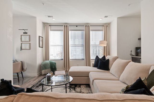 2000 Edison Park Ln, Nashville, TN 37209