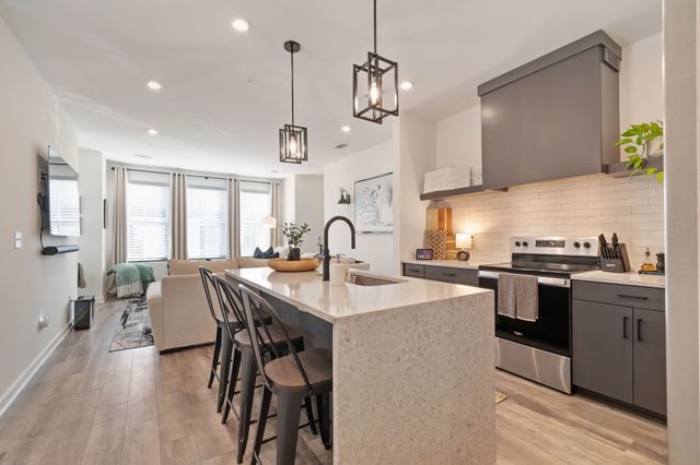 2000 Edison Park Ln, Nashville, TN 37209