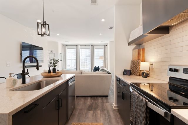 2000 Edison Park Ln, Nashville, TN 37209