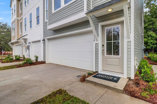 136 Fernbank Road, Johns Island, SC 29455
