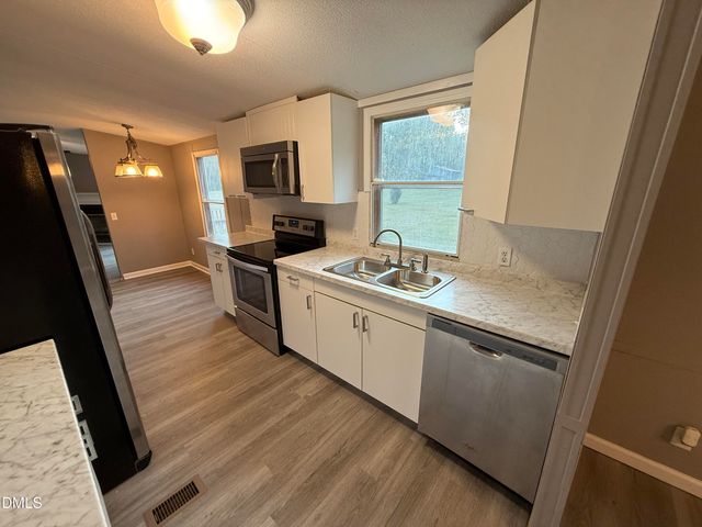 13289 Covered Bridge Road, Zebulon, NC 27597