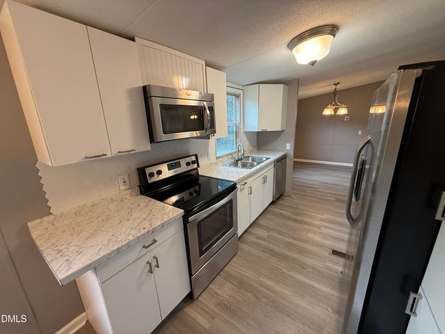 13289 Covered Bridge Road, Zebulon, NC 27597